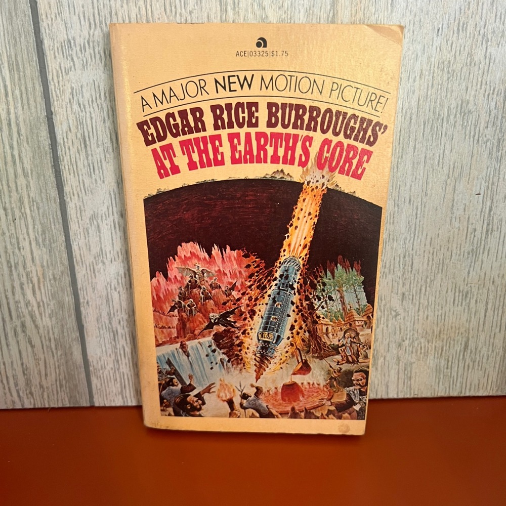 At the Earths Core Edgar Rice Burroughs Ace Books 03325 Movie Tie-In Vintage PB